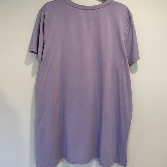 Lavender Franc Tshirt - Like New! - Picture 3 of 3